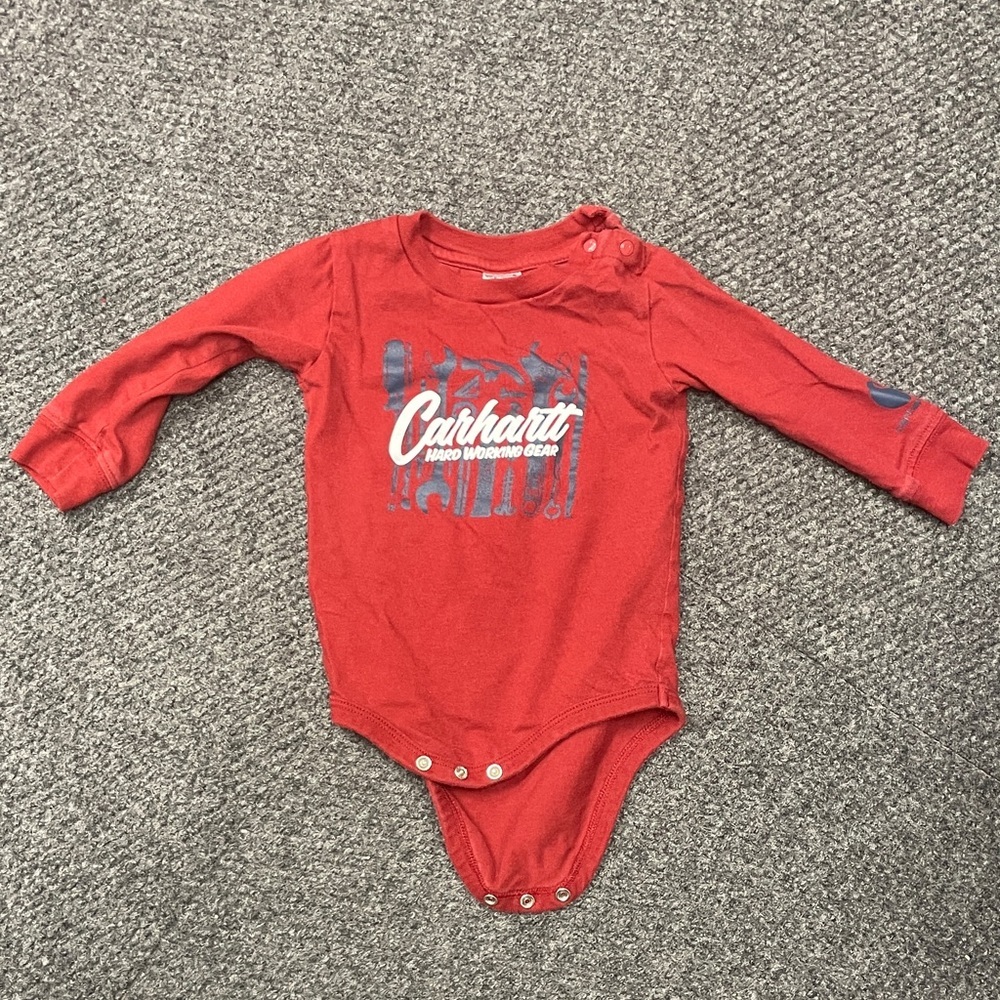 Carhartt Baby Boys Long sleeve snap bottom shirt size 12 Months Tools Red Black